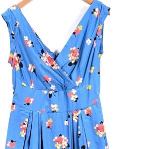 Emily‎ and Fin Sweet Summer Blooms Floral V Neck Fit Flare Dress Women Size 8